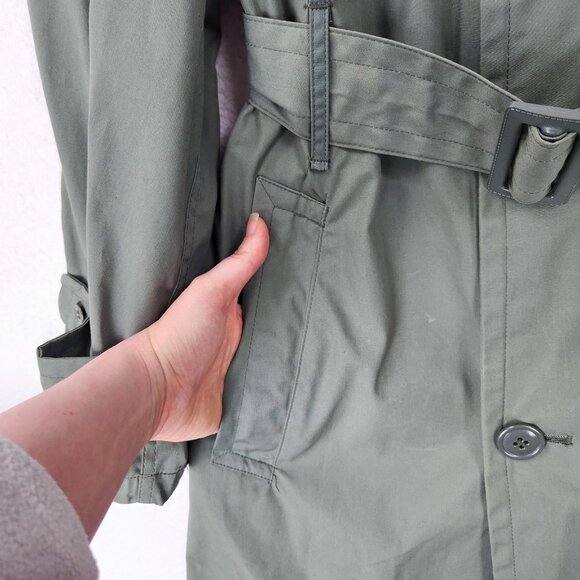 Vintage US Army Raincoat Mens 40S Green Quarpel Trench Coat Belted USGI 70s - Picture 7 of 16